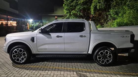 FORD RANGER 3.0 V6 TURBO DIESEL CD LIMITED 4X4 AUTOMÁTICO FORD RANGER 3.0 V6 TURBO DIESEL CD LIMITED 4X4 AUTOMÁTICO